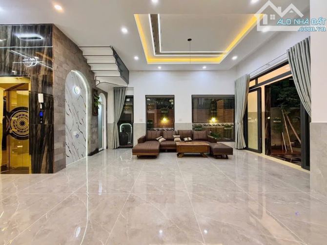 Bán căn biệt thự ngay trung tâm,Đường Số 8,P11,ngang 8,2-20(259m2)nhà mới 100%. - 3