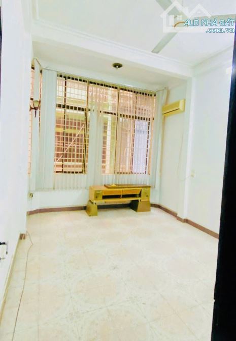 Bán nhà NGUYỄN CHÍ THANH, Đống Đa. Phân lô, oto tránh. Dân trí cao. An sinh đỉnh - 3