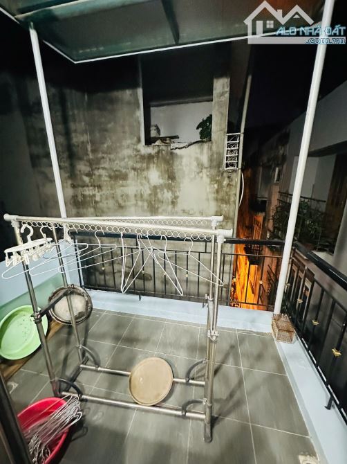 💥GIÁ HỜI CẦU GIẤY- 50M OTO TRÁNH- NGÕ THÔNG- 2 THOÁNG- 45M- 4 TẦNG. NHỈNH 9 TỶ💥 - 3