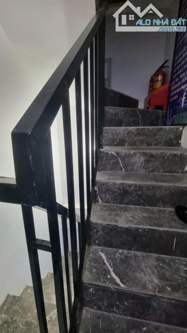 Bán căn nhà 80m2 xây 6 tầng thang máy có 17 phòng khép kín cho thuê ,dòng tiền 50tr/tháng - 4