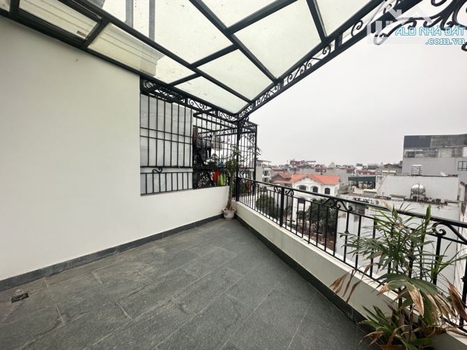 SIÊU PHẨM NGỌC THUỴ- LÔ GÓC NGÕ NÔNG Ô TÔ TRÁNH -6 TÀNG THANG MÁY - 4