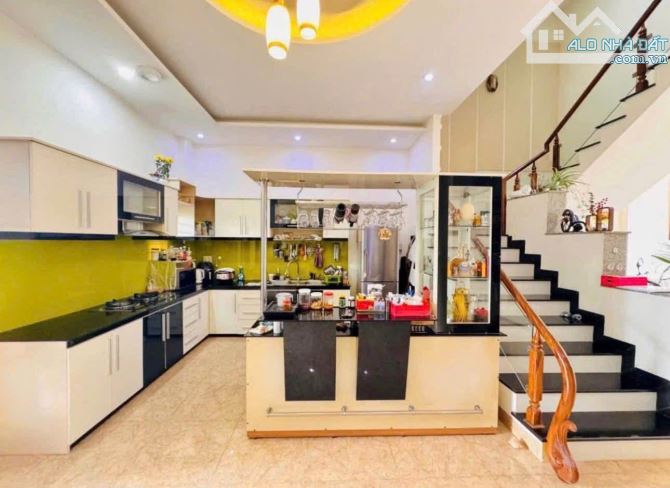 Bán nhà sân vườn hẻm oto Phú Đức 213m2 ngang 8m giá 9.5 tỷ - 4