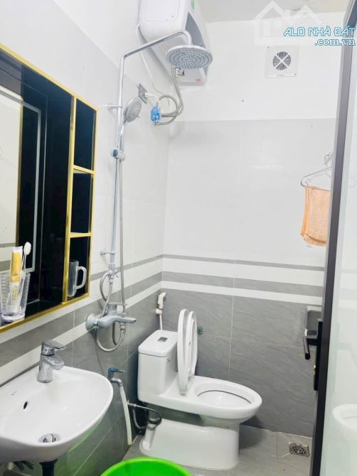 Chú Hoàng cần bán nhà 4t,40m tại Đa Sỹ, Hà Đông , ô tô gần nhà chỉ 7t - 4