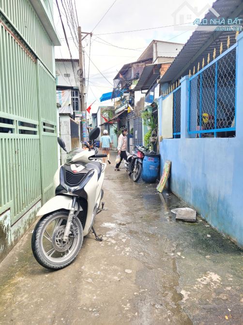 Bán dãy trọ 10.4x22m, hẻm Nguyễn Đức Thiệu p. Dĩ An, thu nhập 16tr/th - 4