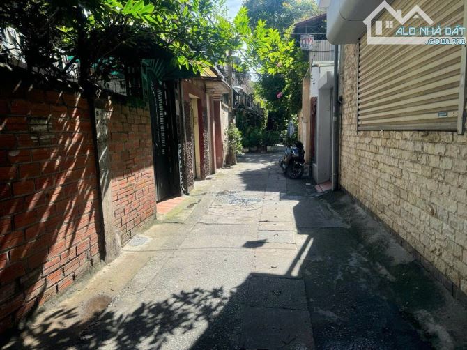🏡 Bán nhà E11 Quỳnh Mai – Hai Bà Trưng, 34/46m², 3 tầng, giá 7.5 tỷ – Phân lô, ô tô đỗ cử - 4