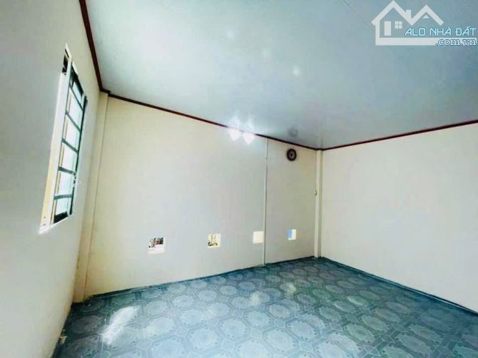 Bán gấp căn nhà Đ.Tân Hiệp 18 - hóc môn - sổ riêng - 80m2 - 1 tỷ 050 Triệu - 4