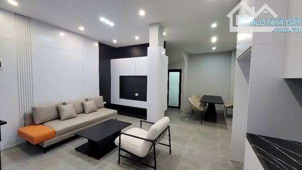 Bán Nhà Mới Tinh 37m2- 5T- Nguyễn Thị Định- Trung Hoà- 20m ra phố- sổ vuông - Nhỉnh 14 tỷ - 4
