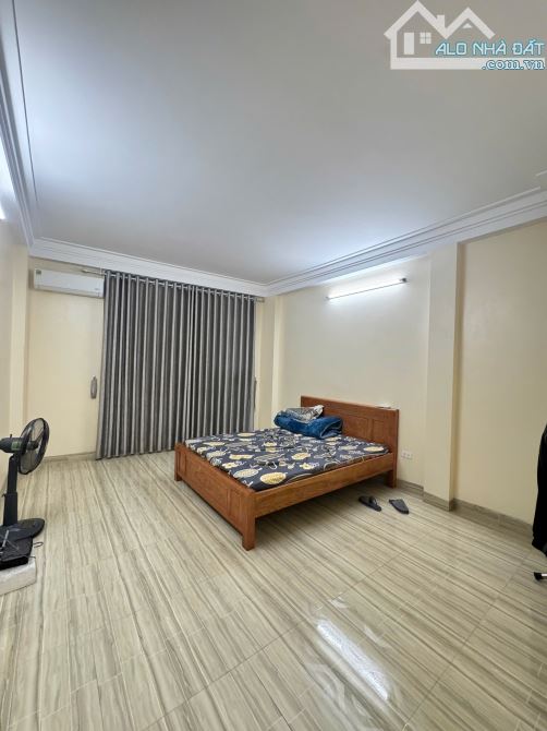 Bán nhà Ngọc Thuỵ, Long Biên 40 mét X 5 tầng, ngõ 3 gác dân xây gần chợ Ngọc Thuỵ 6.7 tỷ - 4