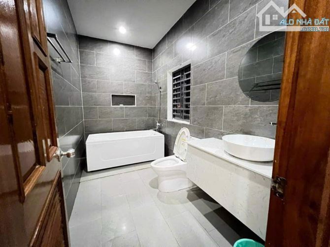 💥🏡CHO THUÊ NHÀ 3TẦNG FULL NỘI THẤT MẶT TIỀN THÂN NHÂN TRUNG, THANH KHÊ - 4