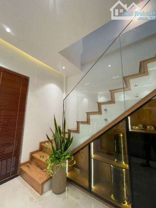 KIỆT Ô TÔ NÚI THÀNH - RẺ - ĐẸP - PHÙ HỢP GIA ĐÌNH Ở RIÊNG - 4