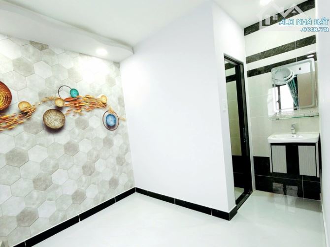 Bán nhà đẹp 2 lầu 4 phòng ngủ hẻm Cao Xuân Dục, Quận 8 - 4