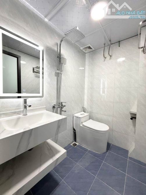 BÁN NHÀ PHỐ BỒ ĐỀ- NHÀ 6 TẦNG THANG MÁY- Ô TÔ TRÁNH- NHỈNH CHỤC TỶ-45m - 4