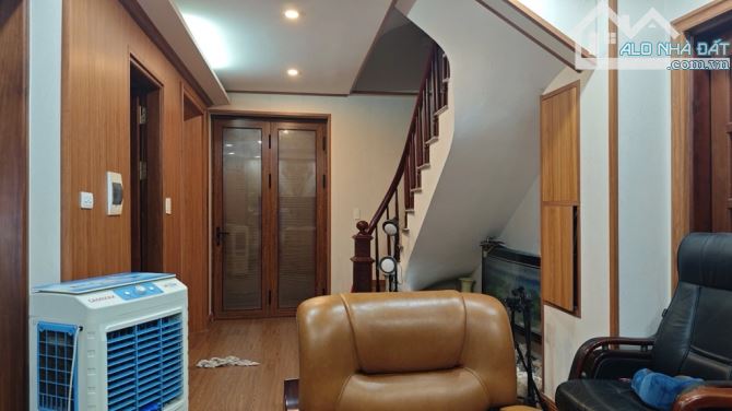 bán nhà Minh Khai - Tam Trinh : Phân Lô Vỉa Hè – Gara Ô Tô – Thang Máy – Full Nội Thất - 4