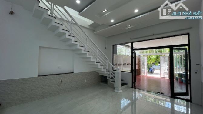 ✅ SIÊU HOT NHÀ 2 TẦNG MT THANH TỊNH, ĐƯỜNG 10.5m lề 5m - 4