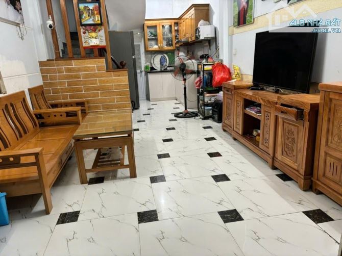 MỸ ĐÌNH – 32M² – 6 TẦNG – GẦN Ô TÔ, SÂN ĐỂ XE – 7 TỶ - 4