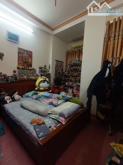 Bán nhà 4  tầng mặt tiền đường số 28 lê đức thọ phường 6 quận gò vấp, DT 90m² (4*23m) giá - 4