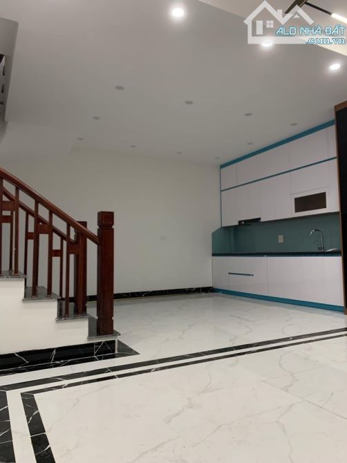 Phố Gia Quất, LB LÔ GÓC 50m2 5 tầng, MT5m, Full NT, ngõ nông rộng, H.iếm 9 tỷ - 4