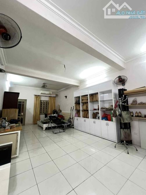 Hoàng quốc Việt phân lô ô tô tránh thiết kế hiện đại 65m 5 tầng Mt 5m giá 21.6 tỷ - 4