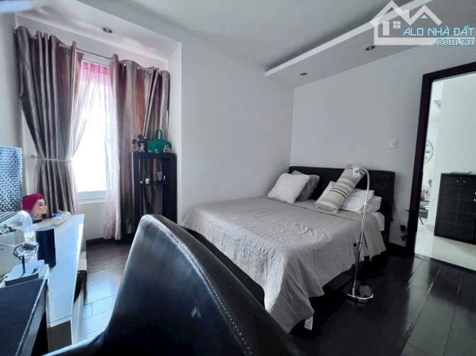 22tr/th. NTCC, Cao ốc Satra, Phan Đăng Lưu, PN, 145m2, 3PN, 2WC. - 4