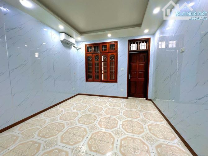 BÁN NHÀ PHỐ NGUYỄN HY QUANG - PHÂN LÔ - OTO - NGÕ THÔNG - KHU HIẾM NHÀ BÁN - GIÁ  16.9 TỶ - 4
