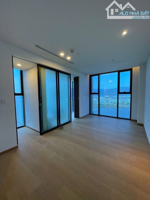 🏡 CĂN HỘ SAM TOWER – TẦNG 09, VIEW SÔNG HÀN – FULL NỘI THẤT CHỈ 5.X TỶ! - 4