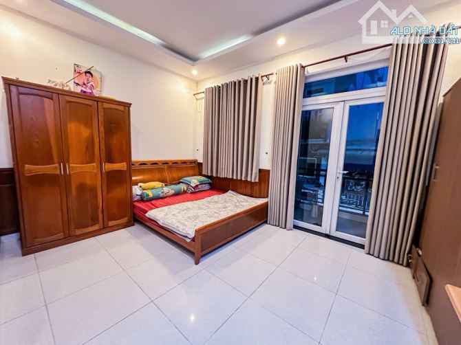 KHÔNG CÓ CĂN THỨ 2-NHÀ ĐẸP- GIÁ RẺ-HXH HUỲNH VĂN NGHỆ- TÂN BÌNH- DT 75M2- NGANG 5 - 4