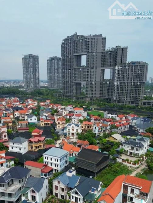 BÁN NHÀ PHỤNG CÔNG VĂN GIANG-NHÀ TO VUÔNG ĐẸP-Ô TÔ VÀO-NGÕ THÔNG-161m2 -7 tỷ - 4