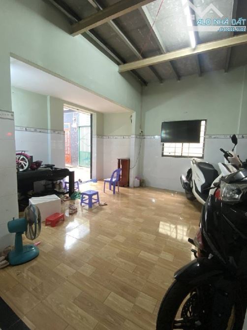 BÁN NHÀ TL10 -42M2-2TẦNG-2PN-CÁCH MẶT TIỀN 1CĂN-CHỈ 3.1TỶ - 4