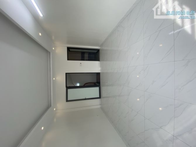 NHÀ MỚI KOONG-LÔ GÓC-MẶT TIỀN 4,2 M-Ô TÔ GẦN - 4