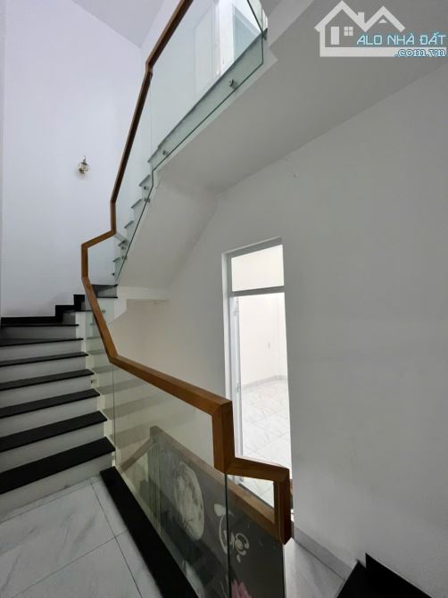 Bán nhà mặt tiền sau đường Lạc Long Quân 61m2 - 5