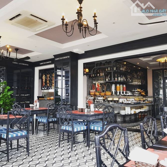 Giảm 70 tỷ - Chủ nợ Bank 150 tỷ - Khách Sạn Phố Cổ - 350m2 - 310 Tỷ - Doanh Thu 4,5 Tỷ/Th