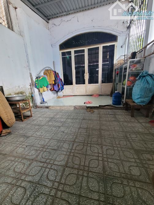 Bán nhà cấp 4 (5x29m), hẻm Nguyễn Thị Phố p. Tân Đông Hiệp, thu 8tr/th - 5