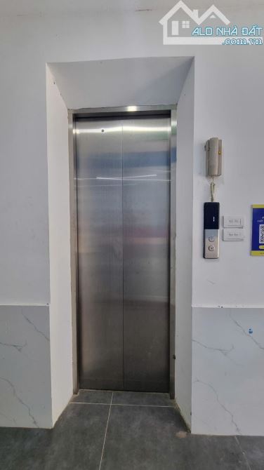 Bán căn nhà 80m2 xây 6 tầng thang máy có 17 phòng khép kín cho thuê ,dòng tiền 50tr/tháng - 5