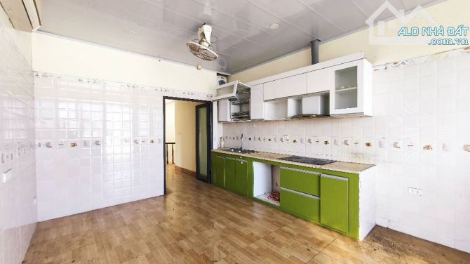 SIÊU PHẨM CỔNG ĐỒNG LA KHÊ -7 TẦNG THANG MÁY XỊN SÒ, PHÂN LÔ, VỈA HÈ,KINH DOANH.55m/7T/4m - 5