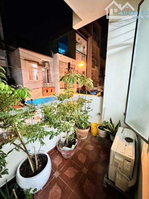 🏡HẺM XE HƠI CƯ XÁ PHAN ĐĂNG LƯU - 5 TẦNG BTCT - 7PN 7WC - NHĨNH 9  TỶ.   Mô tả:  - 53.6m2 - 5
