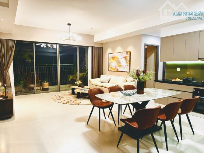 Bán căn hộ 3pn 113m2 full nội thất sổ hồng riêng mặt tiền Nguyễn Văn Linh Bình Chánh 5 tỷ - 5