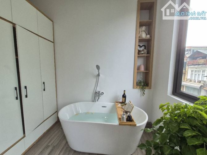 Toà Khách Sạn Cầu Giấy - 4 Ô Tô Tránh - Kinh Doanh - Vỉa Hè - 8 Tầng Thang Máy - VIP - 5
