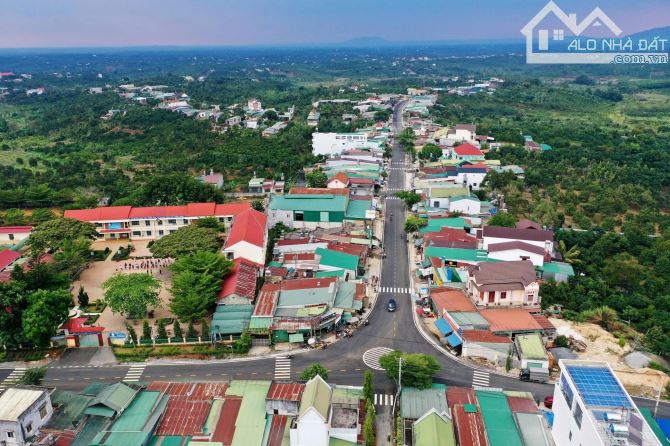 Bán nhà cấp 4 (17x25m) mặt tiền đường Tân Lạc x.Hòa Nam h.Di Linh kế trường cấp 1,2 - 5