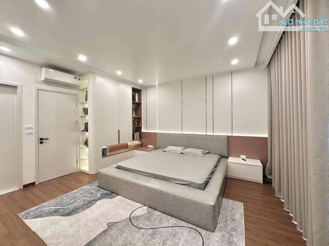 BÁN NHÀ PHÂN LÔ DI TRẠCH HOÀI ĐỨC DT 95M 5 TẦNG GARA THANG MÁY VỈA HÈ Ô TÔ TRÁNH GIÁ 19 TỶ - 5