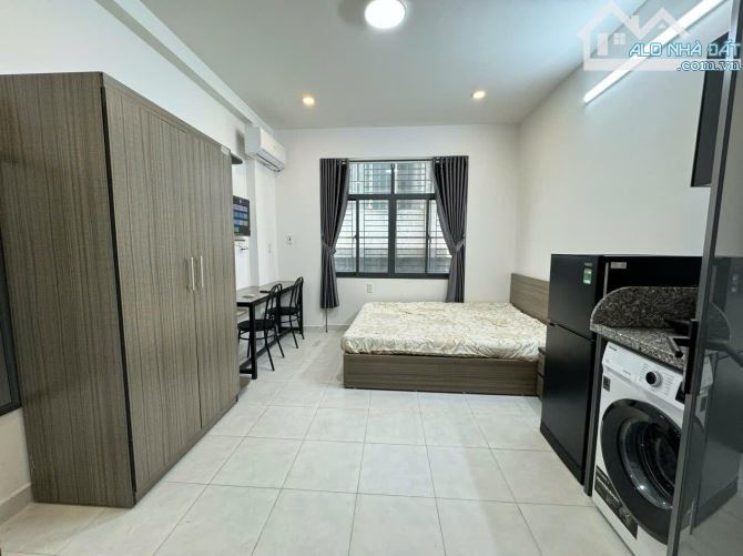 Bán CHDV - Gần Vạn Hạnh Mall, P.12, Q.10 - DT: 3,8m x  17,5m (66m2) - 5 Tầng - Giá: 16 Tỷ - 5