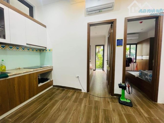 SIÊU PHẨM TOÀ CHDV LẠC LONG QUÂN - VIEW HỒ TÂY - 8 TẦNG THANG MÁY - Ô TÔ TRÁNH - DT 2 Tỷ - 5