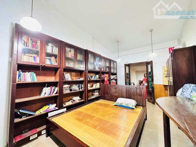 BÁN NHÀ PHÁO ĐÀI LÁNG - MT 3.4M - DT 70M - 5T - 22,5 TỶ - 5