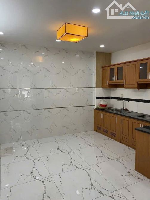 LÊN SÓNG NHÀ PHỐ ĐÚC 3.5 TẤM- GẦN CV LÀNG HOA, KHU NHÀ GIÀU CAO TẦNG VĂN MINH LỊCH SỰ - 5