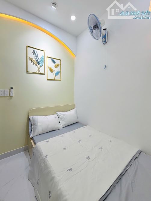 💥 NHÀ PHỐ GÒ VẤP: HẺM XE HƠI 1/- GIÁ NHỈNH 3 TỶ - DT 24M2 - 3PN - 3WC - BTCT - NỘI THẤT - 5