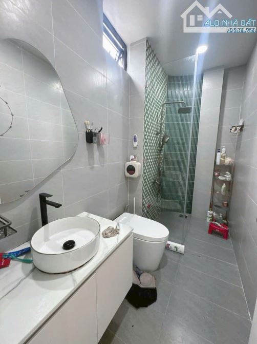 NHÀ CĂN GÓC 2 MẶT HẺM XE HƠI CÁCH MẠNG THÁNG TÁM 56M2, NGANG 4.8M, 4 TẦNG 4PN CHỈ 15.x TỶ - 5