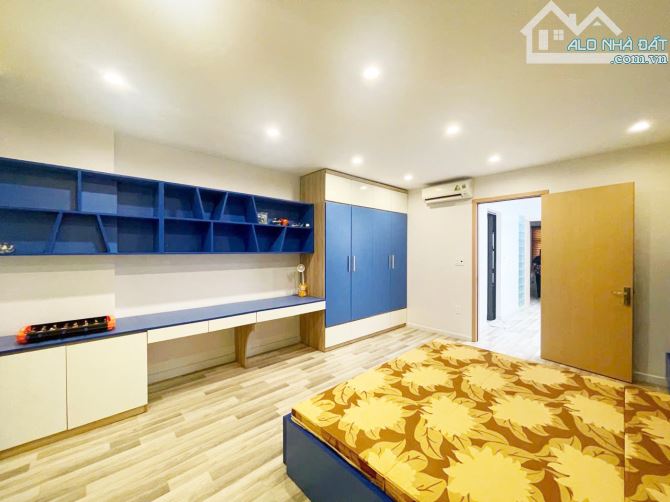 Nhà 3 tầng dân xây tuyến 2 Trung Lực - Đằng Lâm. DT 93m2. Hướng ĐTT - 5