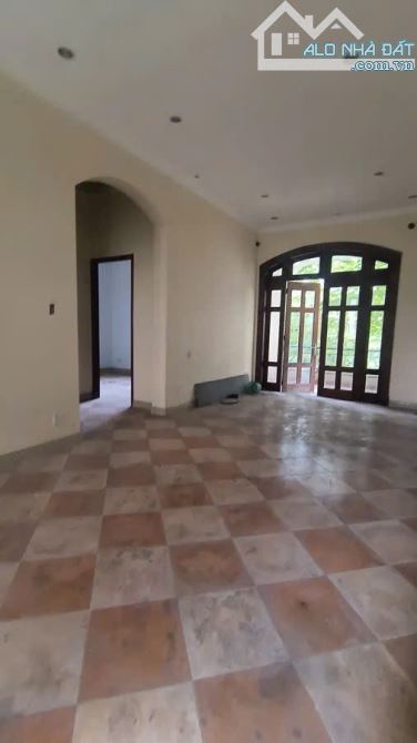 BIỆT THỰ SÂN VƯỜN QUANG TRUNG GÒ VẤP - PHƯỜNG 11 - DIỆN TÍCH KHỦNG NỞ HẬU - 5