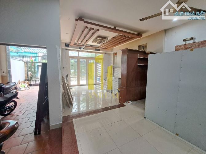 Villa Trần Não Ngang 8m Gara xe hơi, 3 Lầu 6 phòng ngủ Giá 40 Triệu - 5
