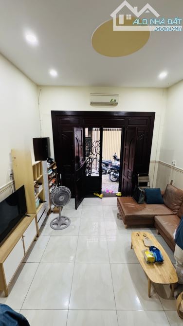 📣 🚗QUẬN 5 -AN DƯƠNG VƯƠNG - 43M - 3 Tầng BTCT - 3PN -CHỈ  10,2Tỷ-HẺM 4M. - 5