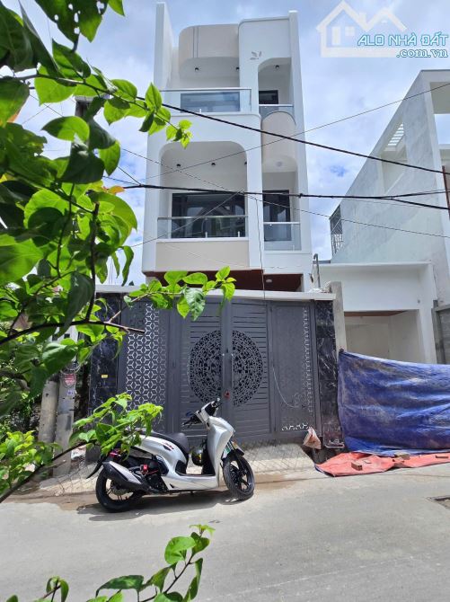 CHỦ GỞI BÁN NHÀ 1 TRỆT 2 LẦU MỚI XÂY P.BỬU HÒA, 4,5X17=72M2, SỔ RIÊNG, ĐÃ HOÀN CÔNG, TẶNG - 5